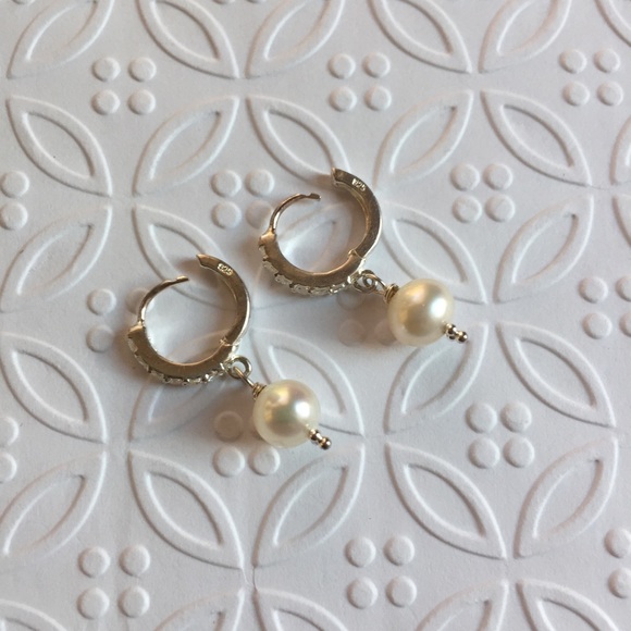 Dainty Pearl and Sterling Silver Earrings - Picture 2 of 5